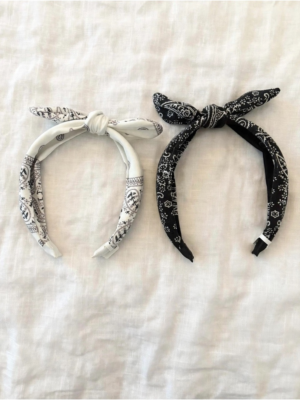 Claire’s Paisley Bandana Bow Headband Set NWT 2pc